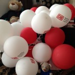 Pauli mit den DB Luftballons (1)