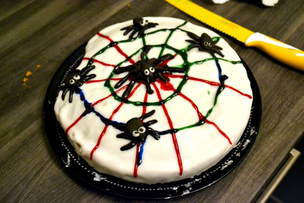 Marmor-Spinnen-Kuchen (14)
